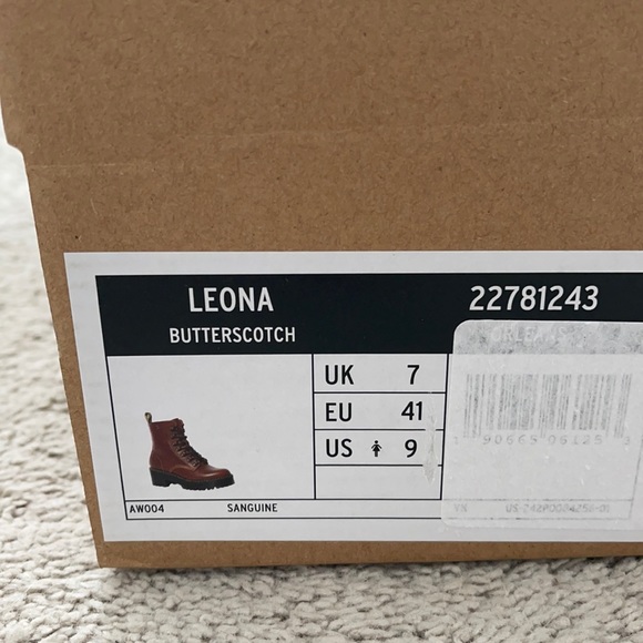 COPY - Dr Martens boots - Picture 11 of 11